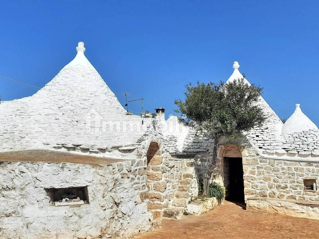 trulli frontali