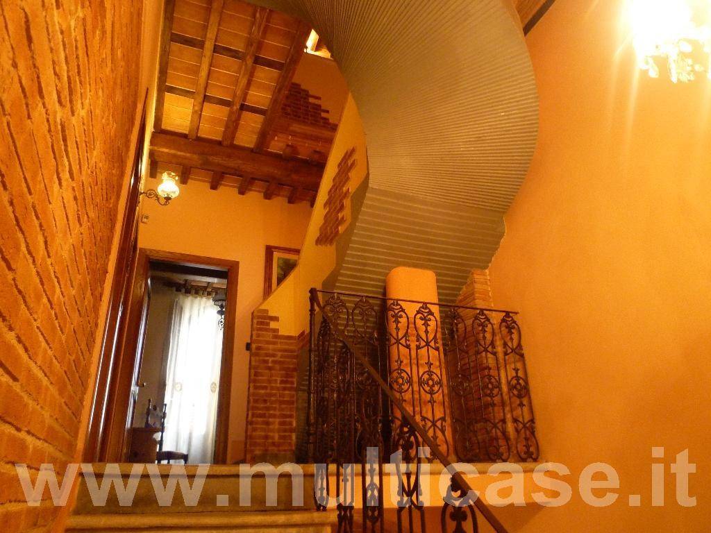 Villa in vendita a Viareggio - www.multicase.it
