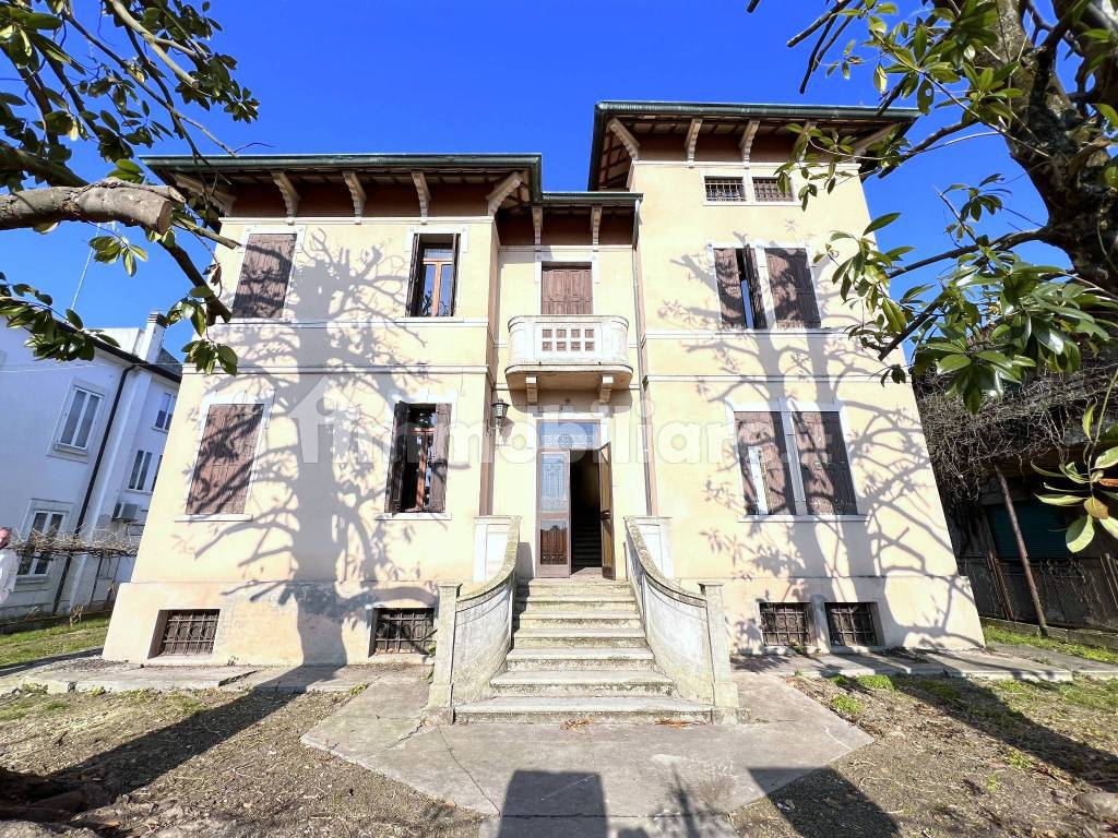 Villa unifamiliare viale Tre Martiri, Commenda, San Bortolo, Rovigo