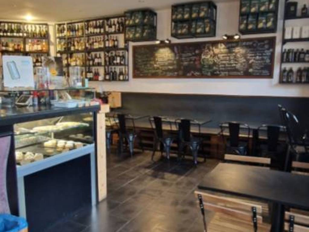 Attività commerciale piazza calipso 28, ostia ponente, roma