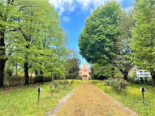 Viale d'ingresso