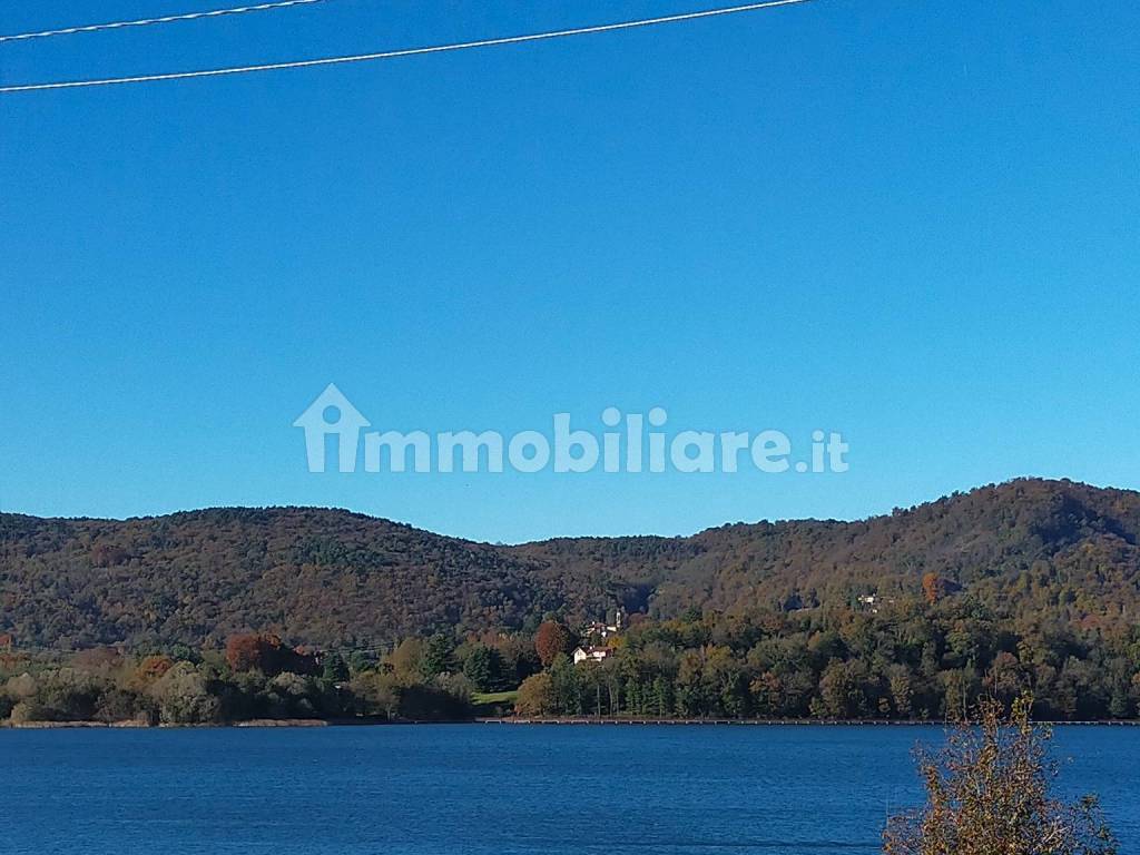 lago di Comabbio