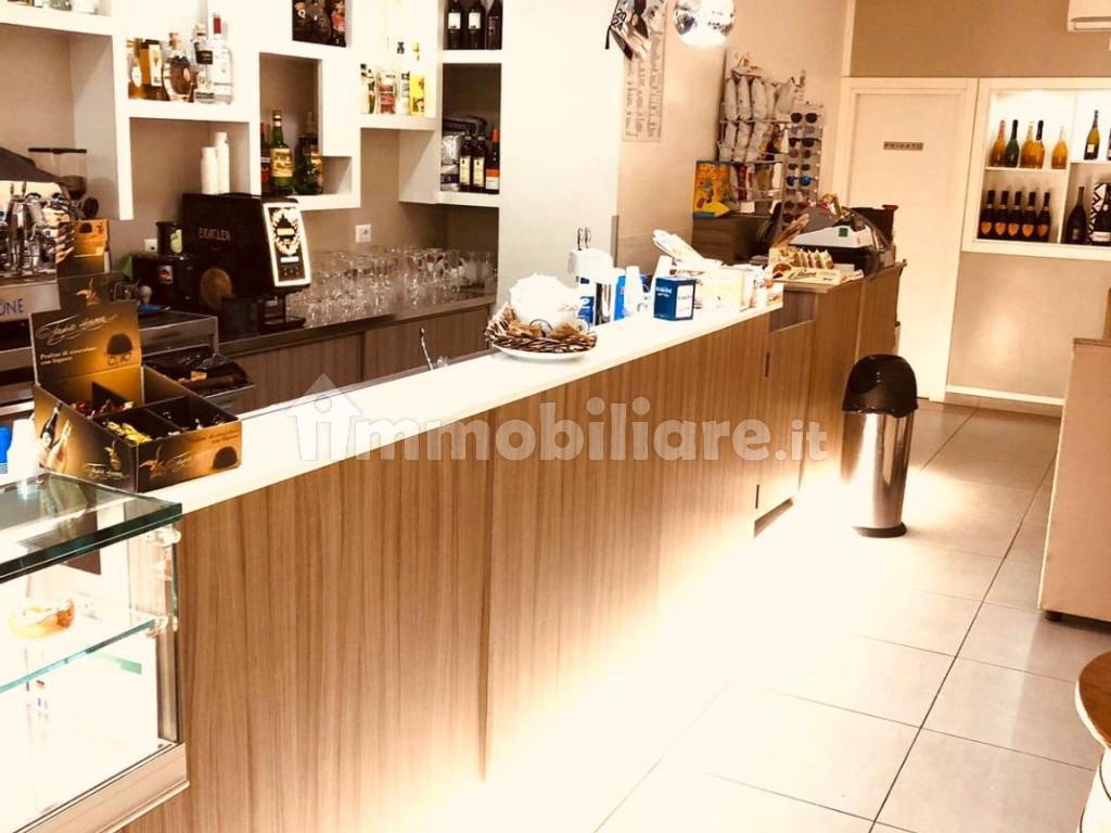 bar