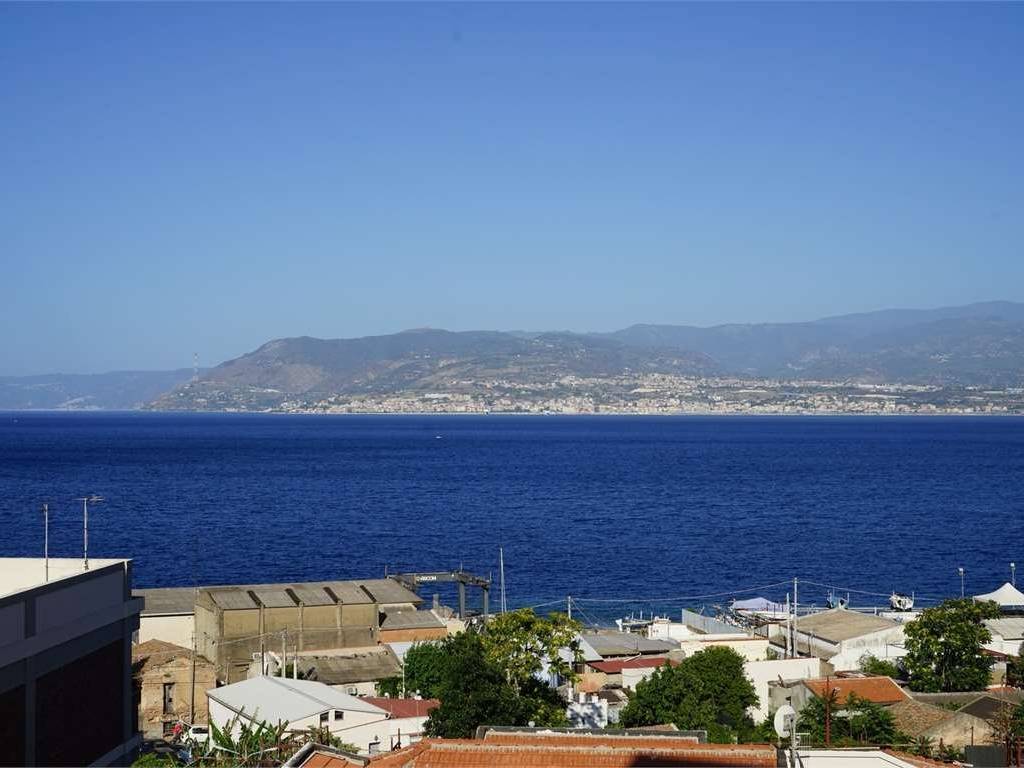 vista sul mare dalla sala da pranzo