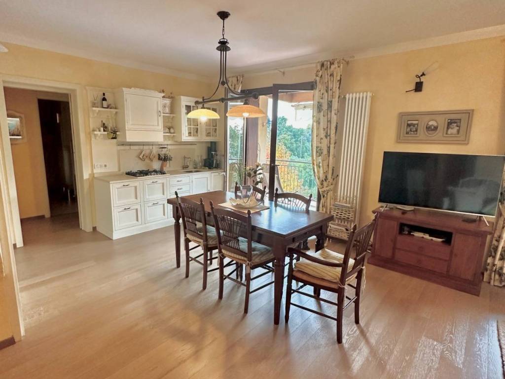 Vendita Appartamento in via Ca' Morel. Costermano sul Garda. Ottimo