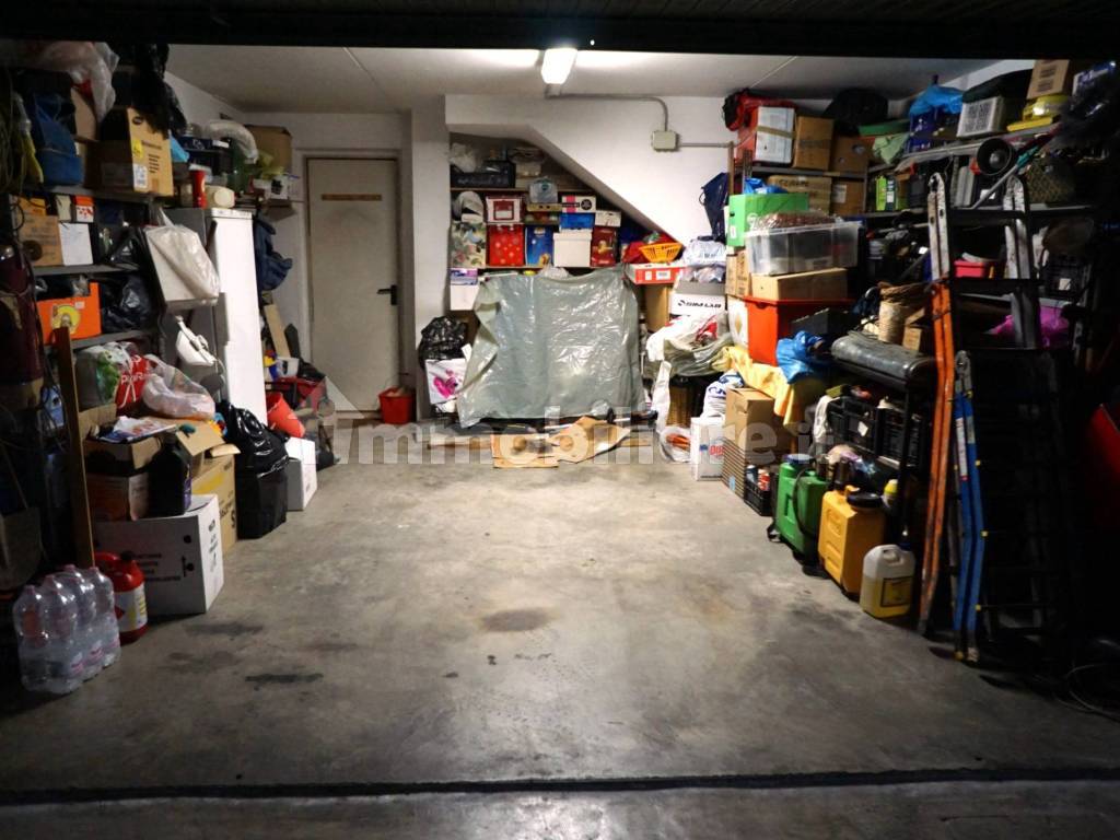 garage per due auto