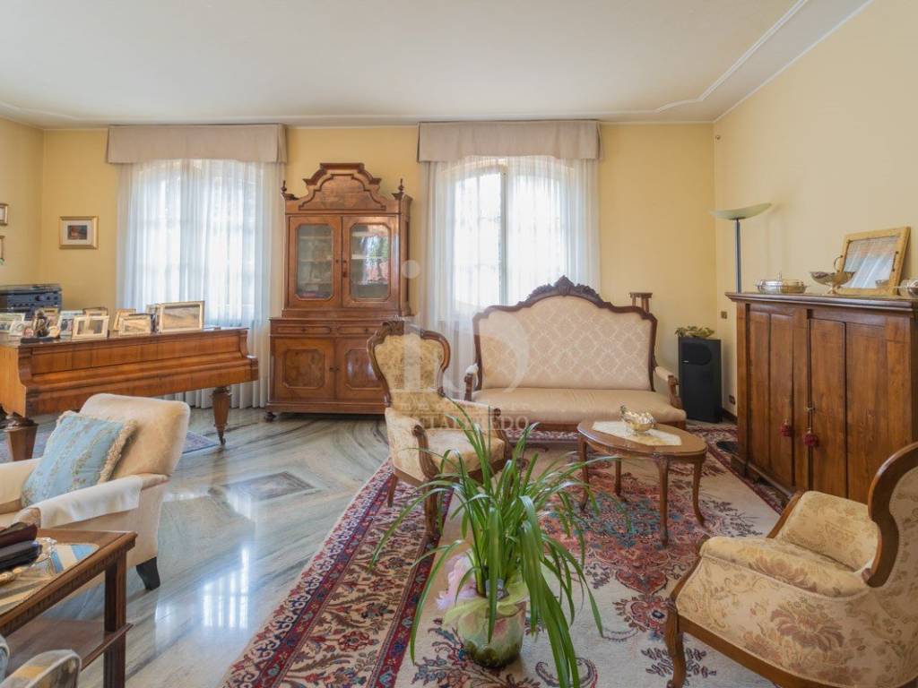 Villa in Brianza Usmate Velate