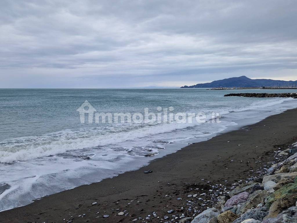 spiaggia lavagna - vista portofino