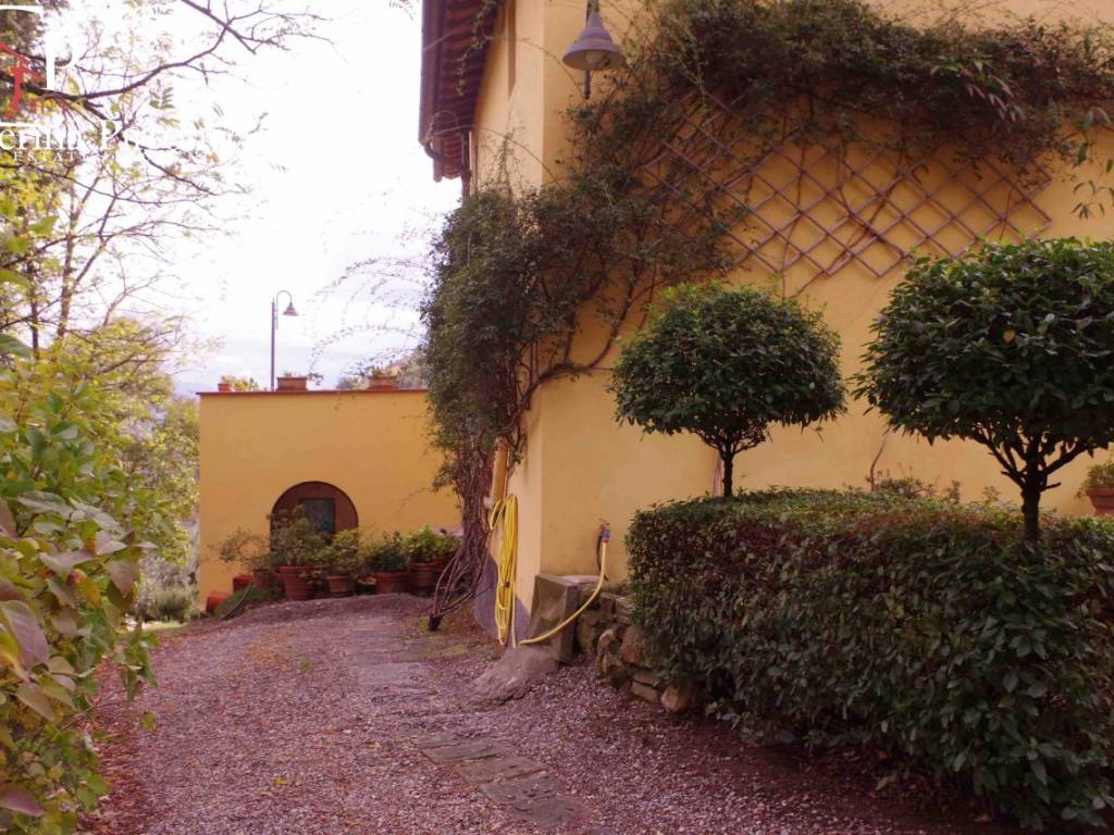 Bagno a Ripoli vendesi colonica