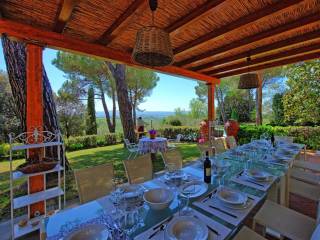 CERTALDO CHIANTI VENDESI VILLA CON PISCINA RISTRUTTURATA