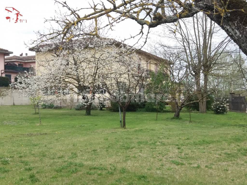 Pelago, Diacceto vendesi porzione di villa moderna con giardino