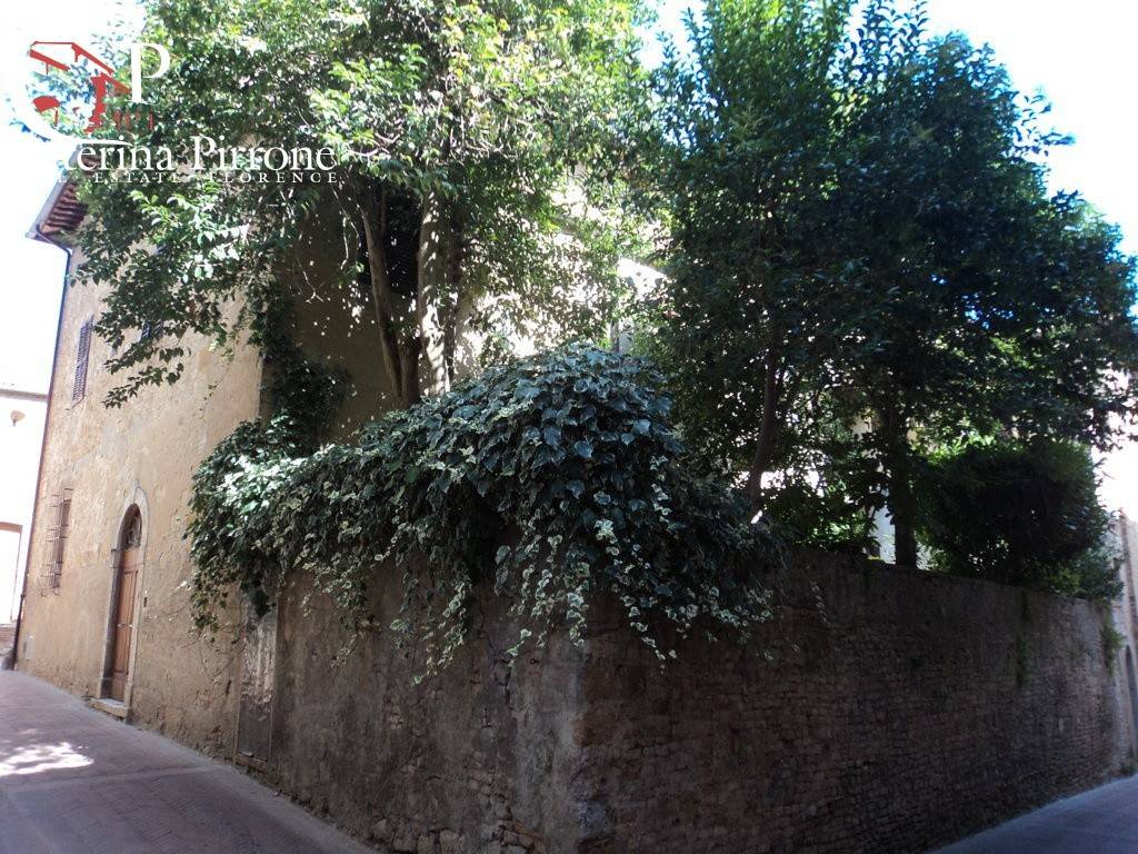San Gimignano vendesi palazzina storica