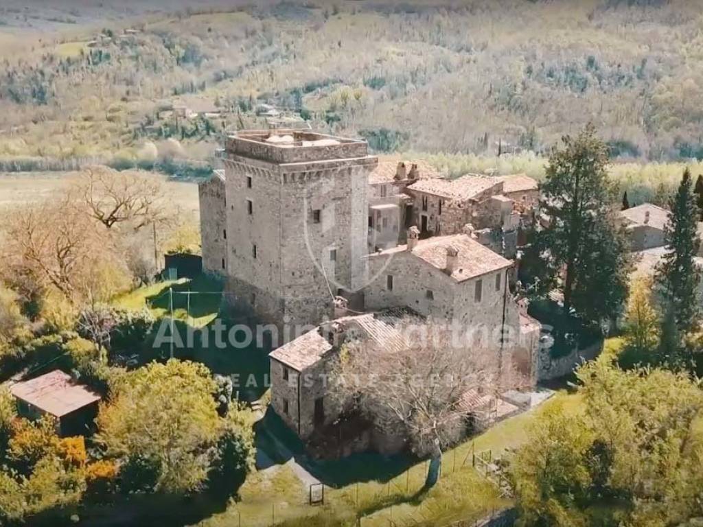 Suggestivo agglomerato -  Todi - Orvieto - I Torri