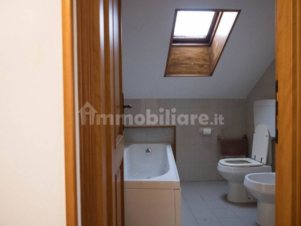 bagno2 piano superiore