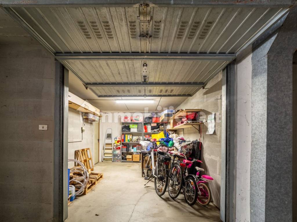 Villetta a schiera in vendita - garage