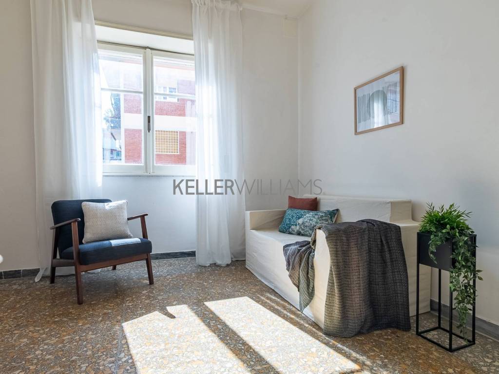 Vendita Appartamento Roma. Trilocale in via Ernesto Lugaro. Da