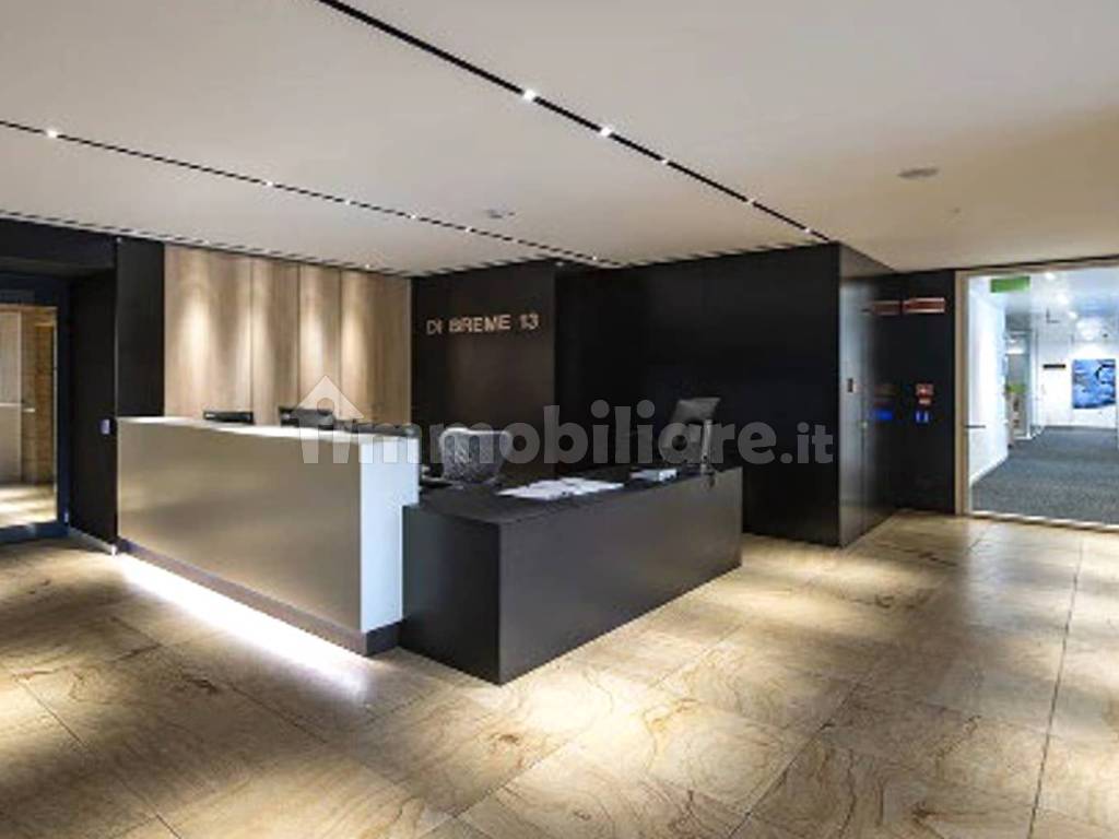 03 Reception Desk