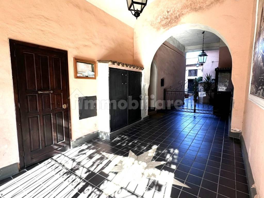 Ingresso interno palazzetto