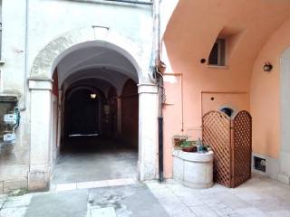 21 cortile interno.jpg