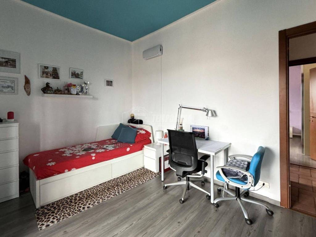 11-Via-della-Liberazione-Bedroom 1