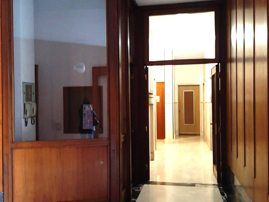 ingresso palazzo