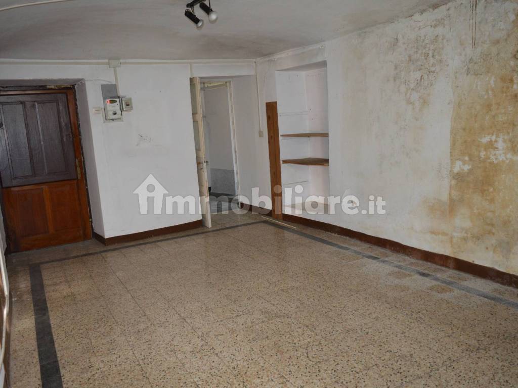 Stanza non arredata