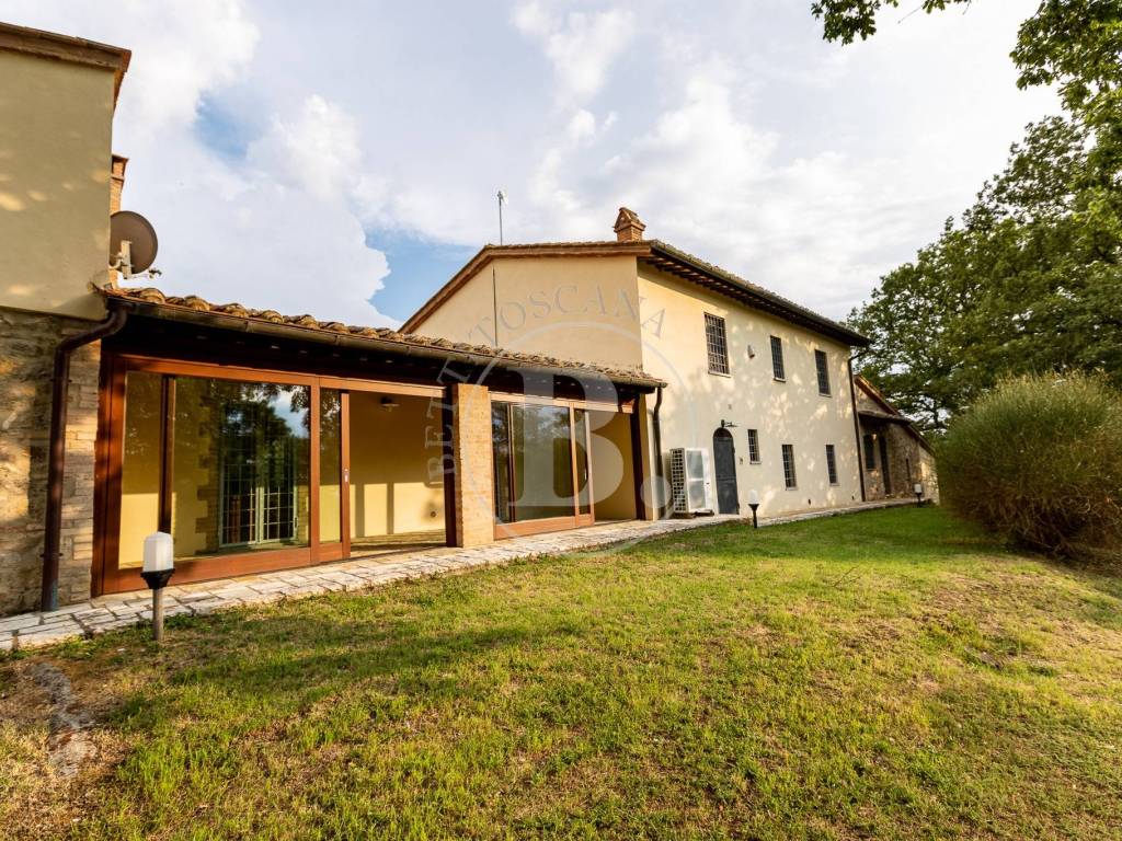 FARMHOUSE - Sarteano (Si)