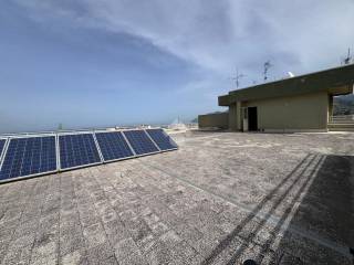 Terrazzo di pertinenza con fotovoltaico