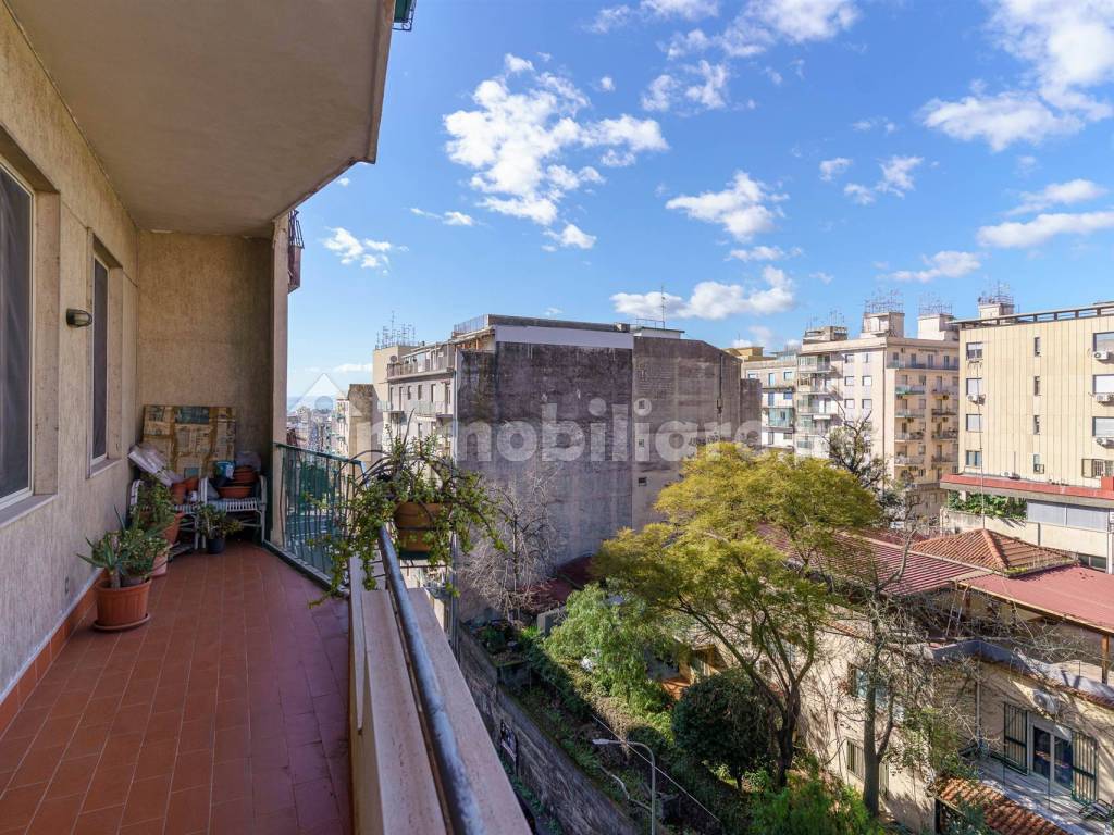 Balcone lato via Caronda