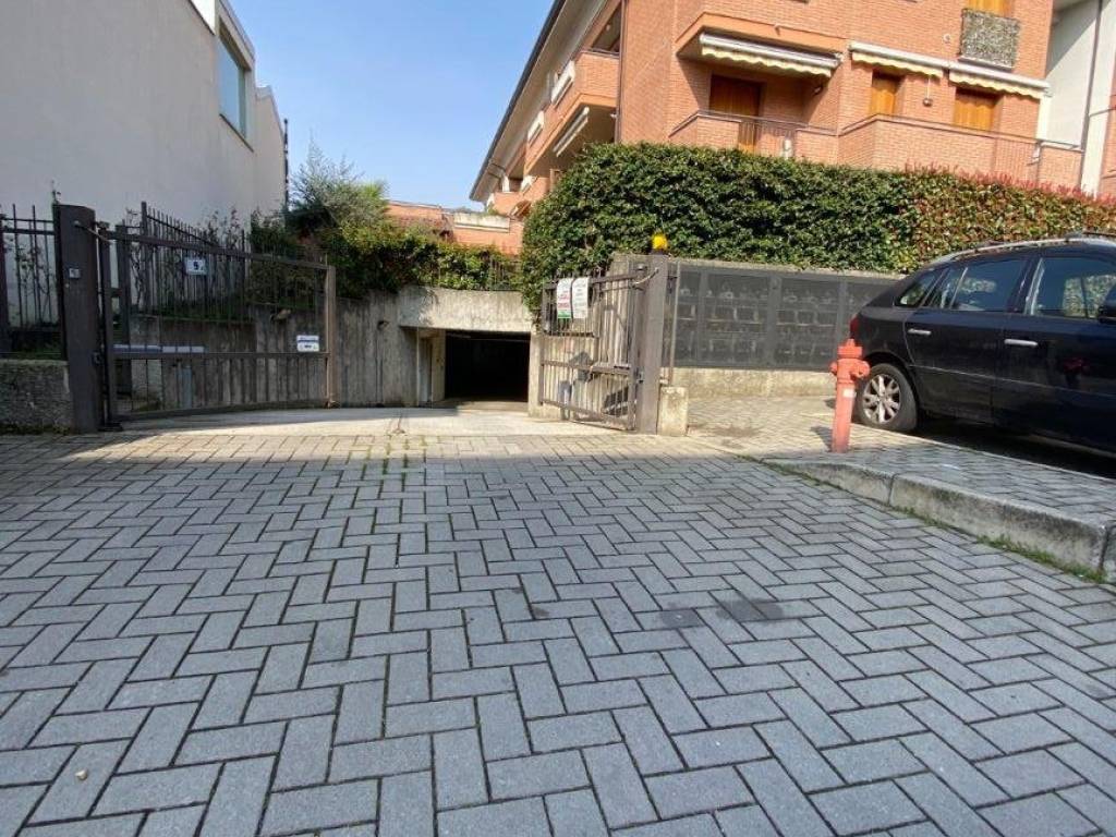 Garage - box via generale antonio cantore, centro, giussano