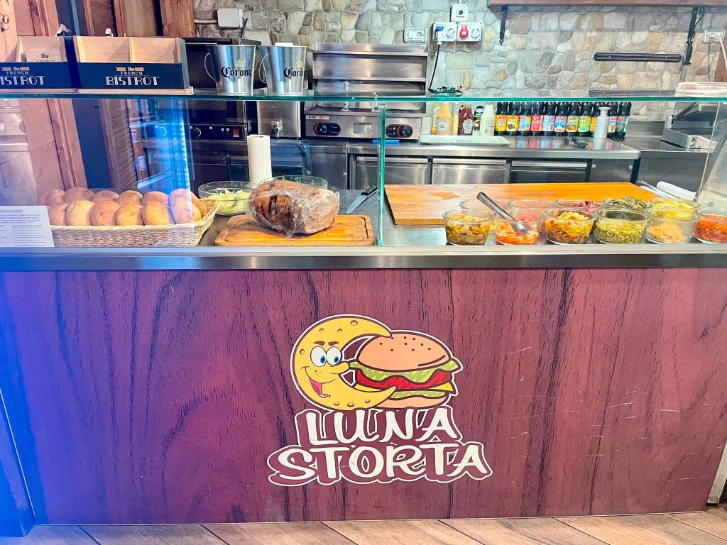 Sandwich shop Burger bar viale Ennio Quinto 2, Bari, Ref. 110028495