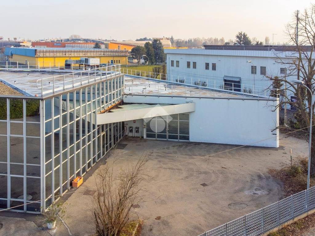 Capannone via beniamino franklin 3, zona industriale, carpi