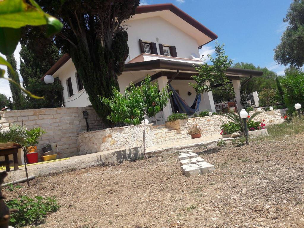Villa unifamiliare via della scogliera 13, leporano marina, leporano