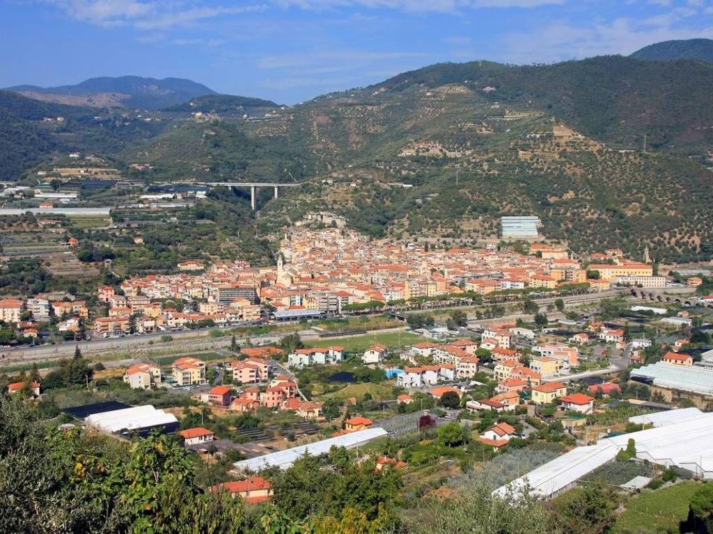 Terreno edificabile, centro, taggia