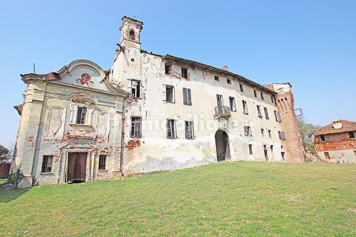 Facciata Castello