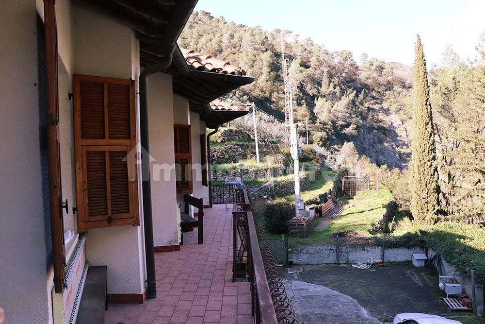 Dolceacqua-Liguria-villa-for-sale-le-45099-105