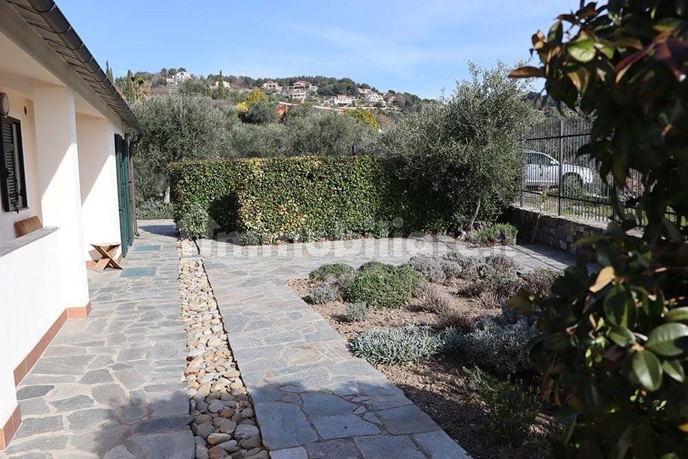 Imperia-Liguria-villa-for-sale-le-45098-213