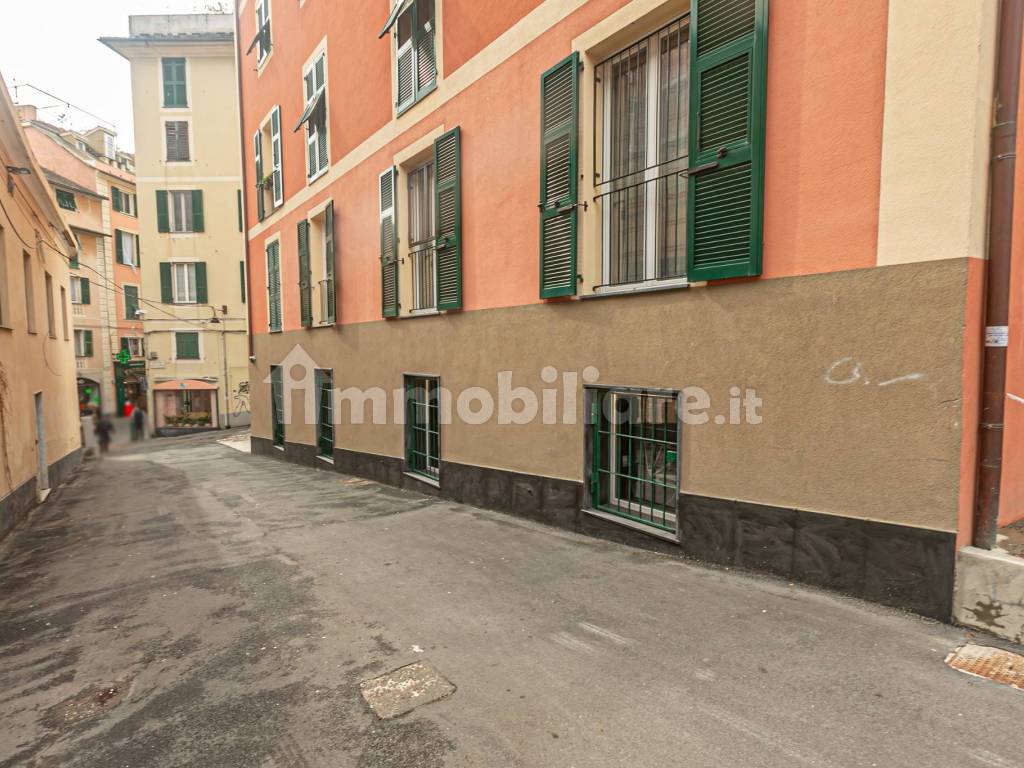 Locale commerciale via San Vincenzo, Genova, Rif. 110082643