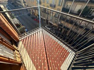 balcone su Via Madama Cristina