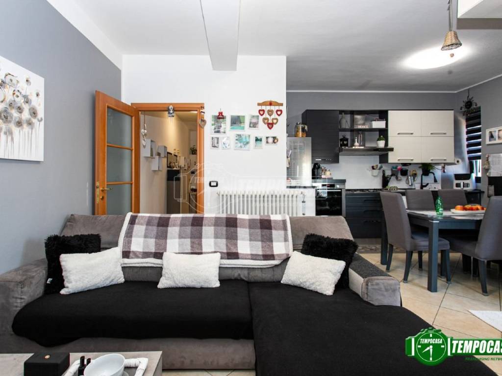 Vendita Appartamento Corbetta. Trilocale in via Brera. Ottimo stato ...