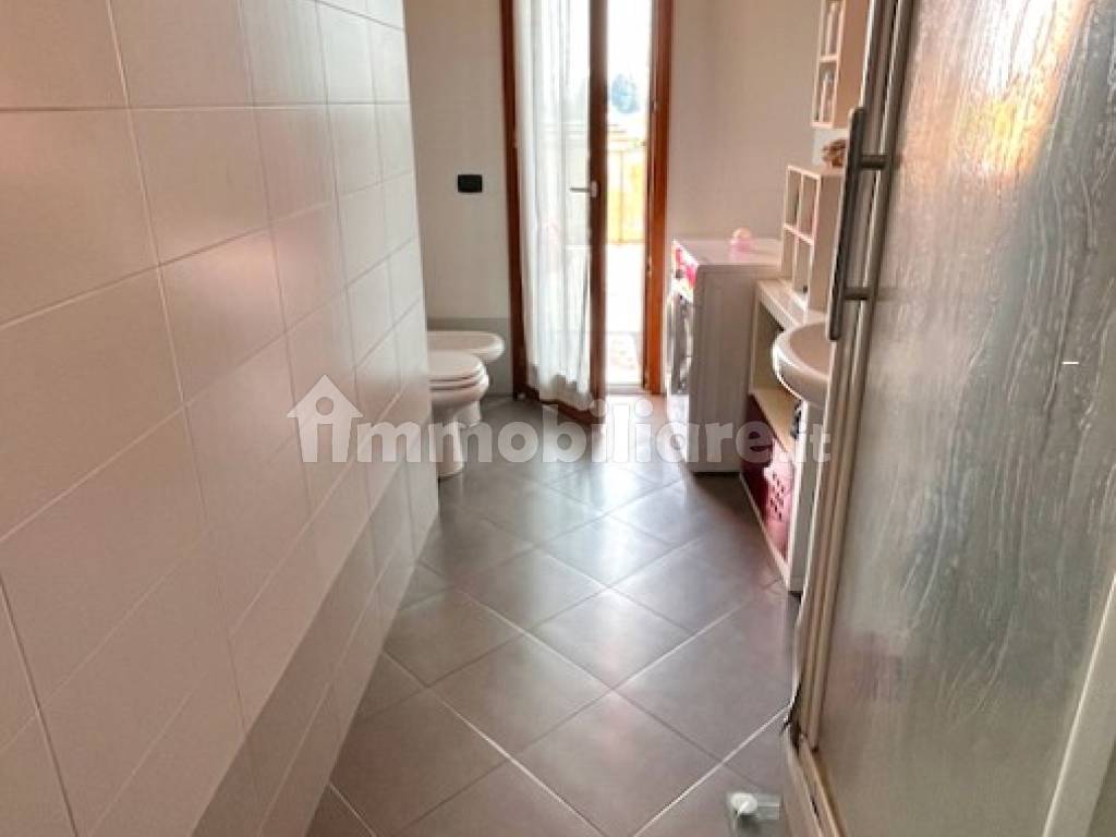 GABETTI VENDE TRILOCALE CON TERRAZZO TERNO D'ISOLA - 9.jpeg