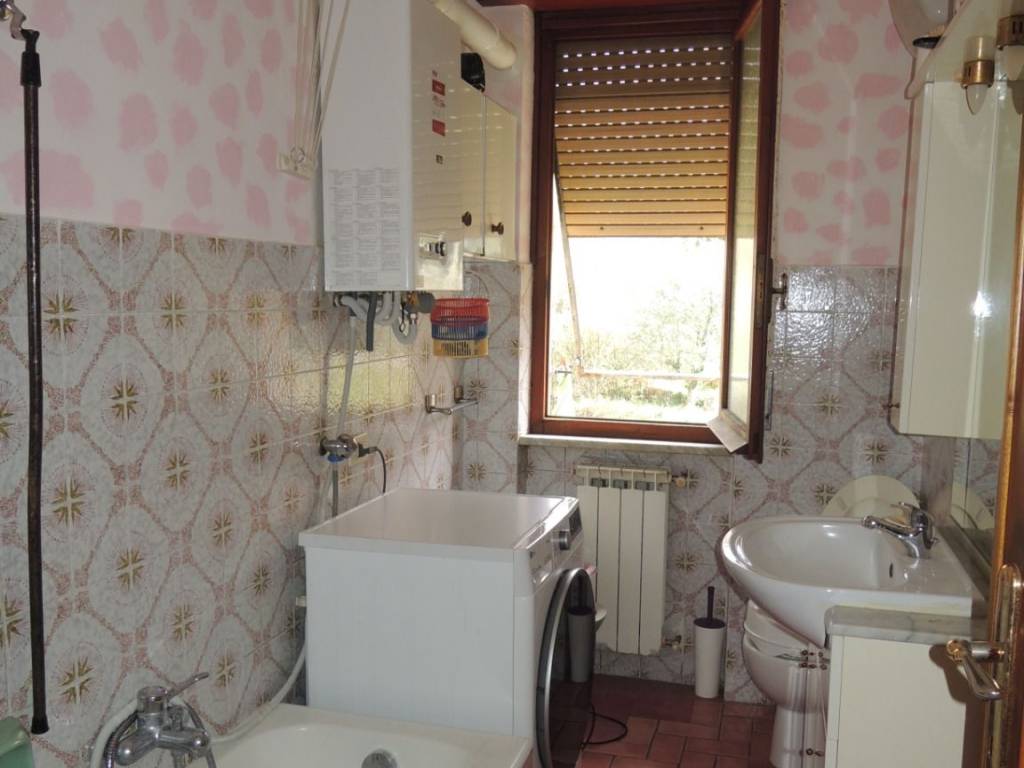 bagno primo piano