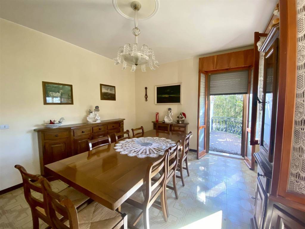 soggiorno/sala da pranzo 