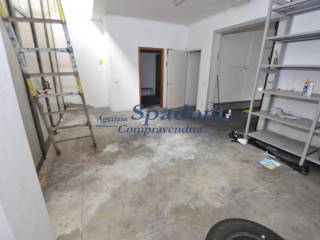 INTERNO