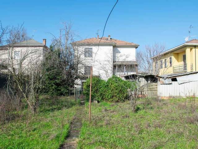 Villa indipendente con giardino