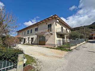 c0b0bc4a-9d2b-4330-ba9d-c6d1adcf9456