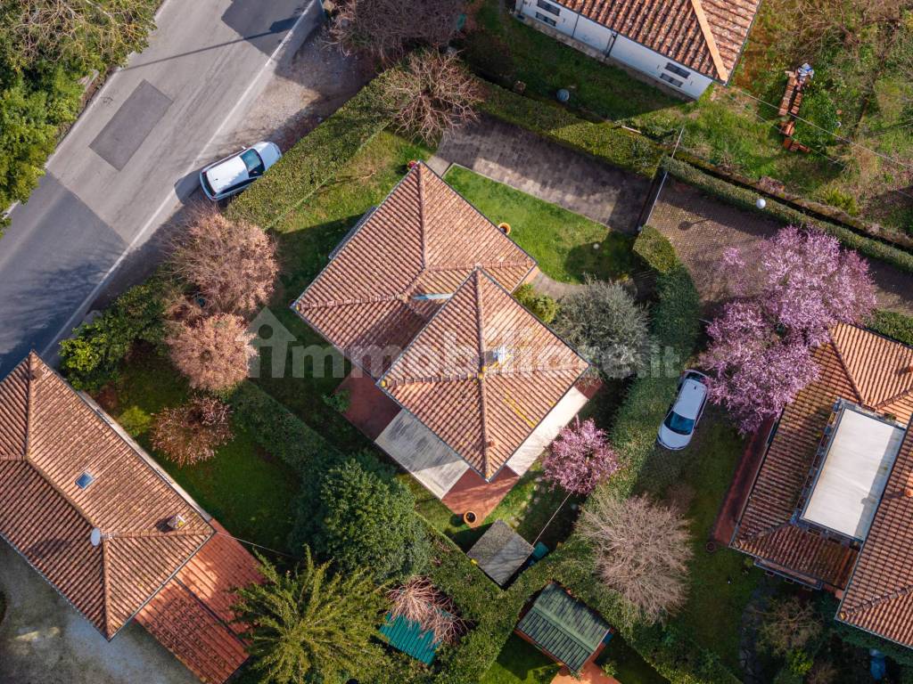 Villa in vendita Lucca