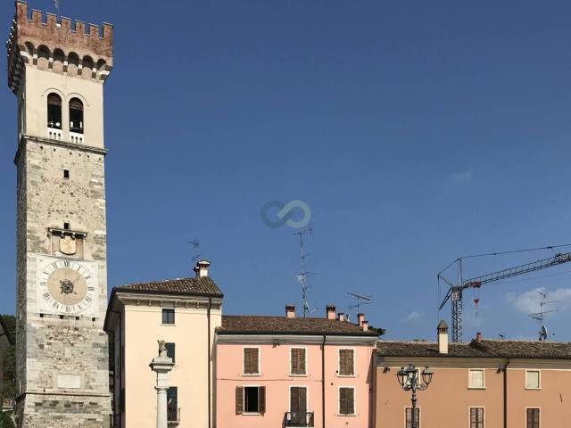 PORZIONE DI STABILE IN CENTRO STORICO 4