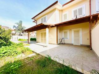 Foto - Vendita villa con giardino, Cerveteri, Litorale Romano Nord