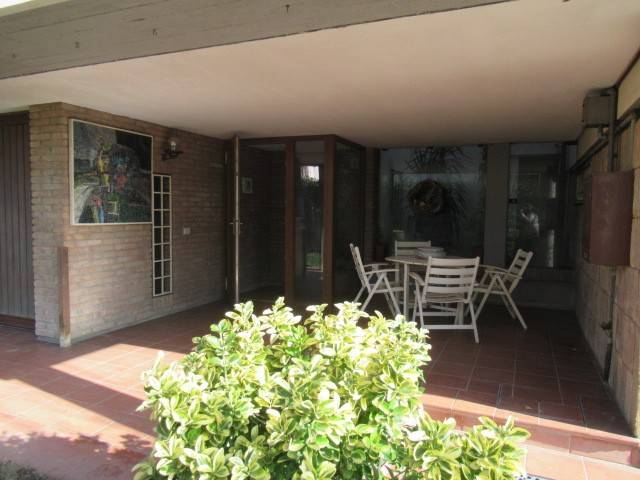 veranda